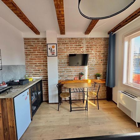Apartment By The River Ni エクステリア 写真