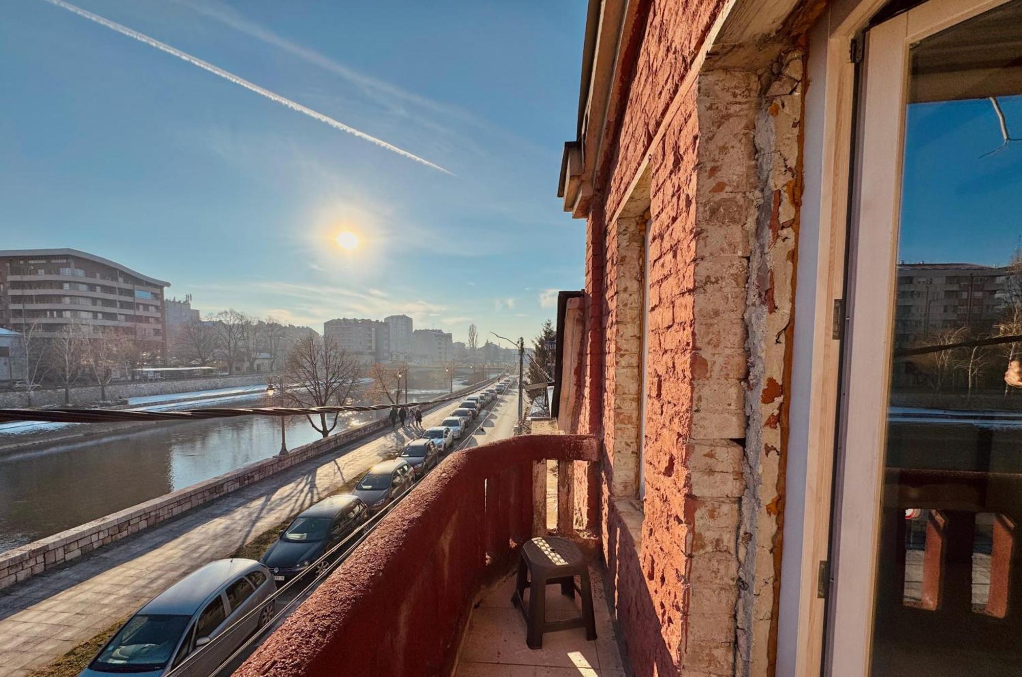 Apartment By The River Ni エクステリア 写真