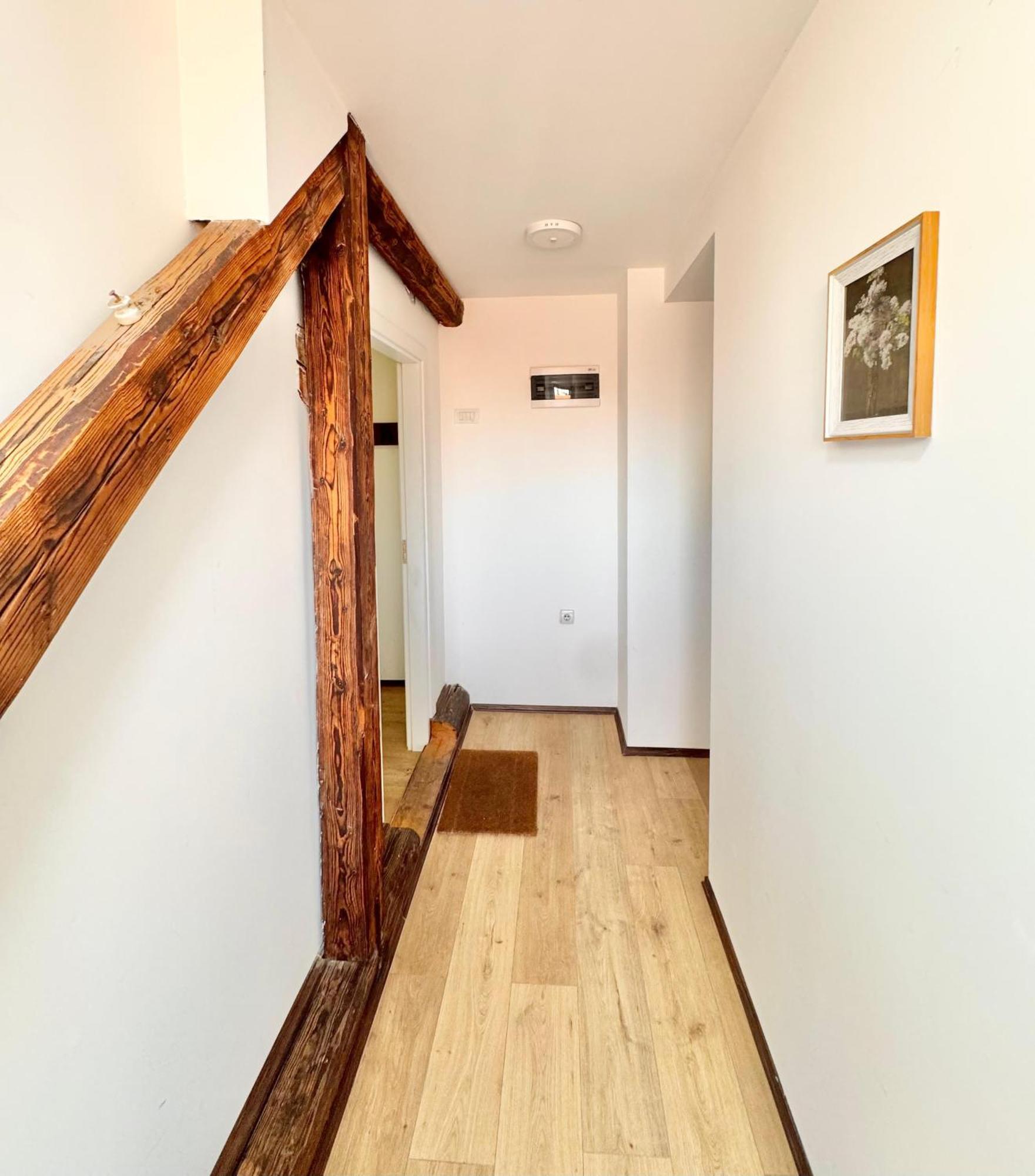Apartment By The River Ni エクステリア 写真